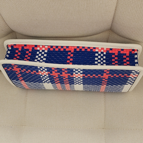 Kate Spade STORYBOOK Woven Bay Drive Chloe Finn Clutch - Picture 12 of 16